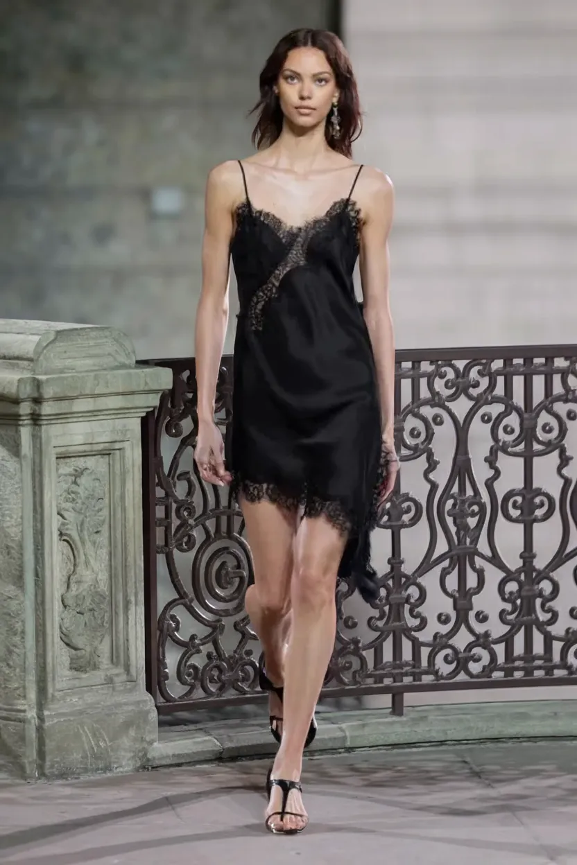 Virtual model wearing clothing 2